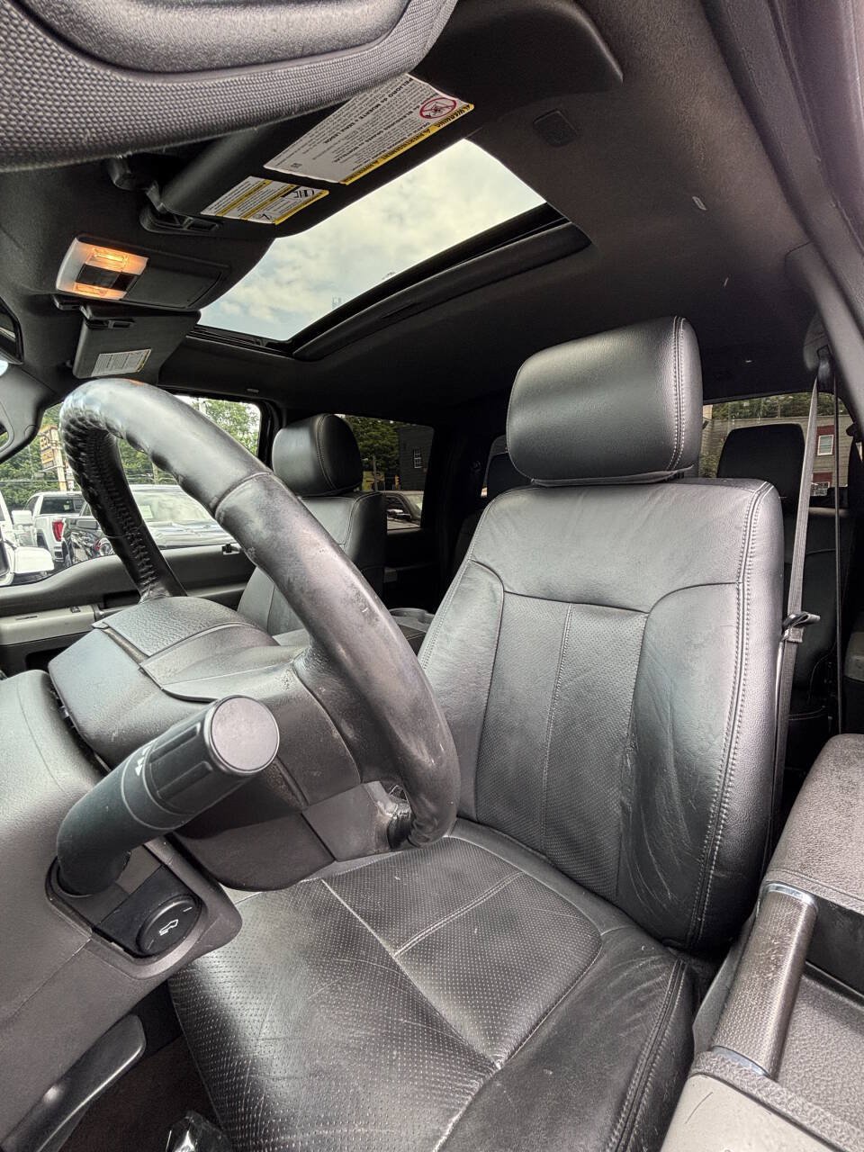 Used 2015 Ford F350 Lariat w/ Lariat Ultimate Package AWD/4WD image 14