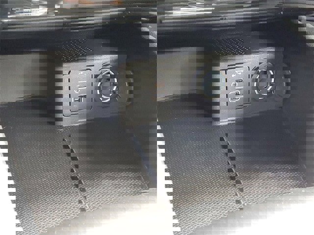 New 2025 Ford Escape SE w/ Class II Trailer Tow Package image 26