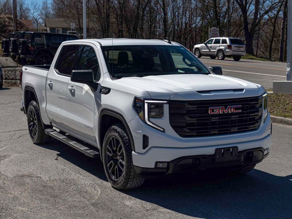 Used 2025 GMC Sierra 1500 Elevation w/ Preferred Package image 3