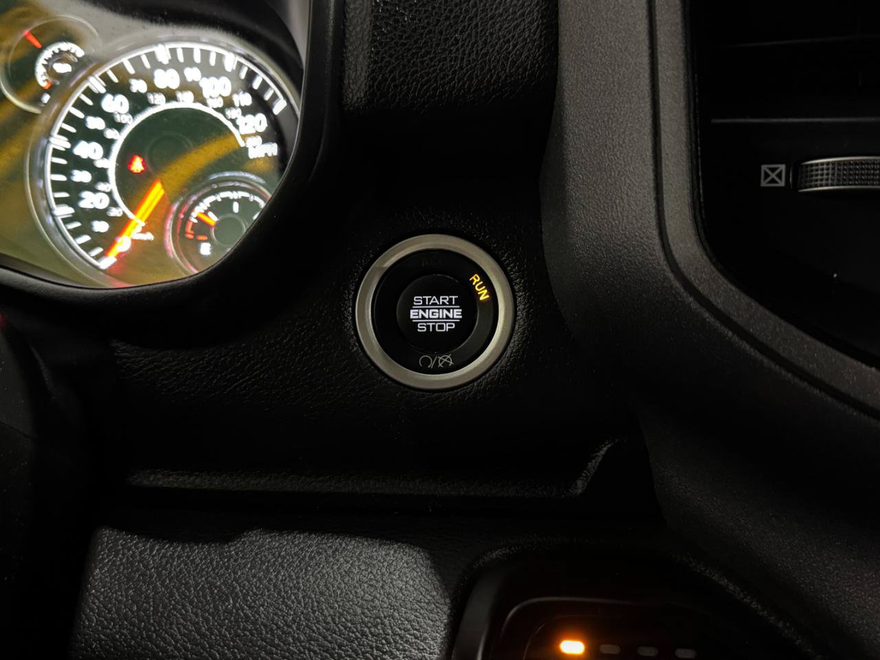 Used 2023 RAM 2500 Tradesman AWD/4WD image 29