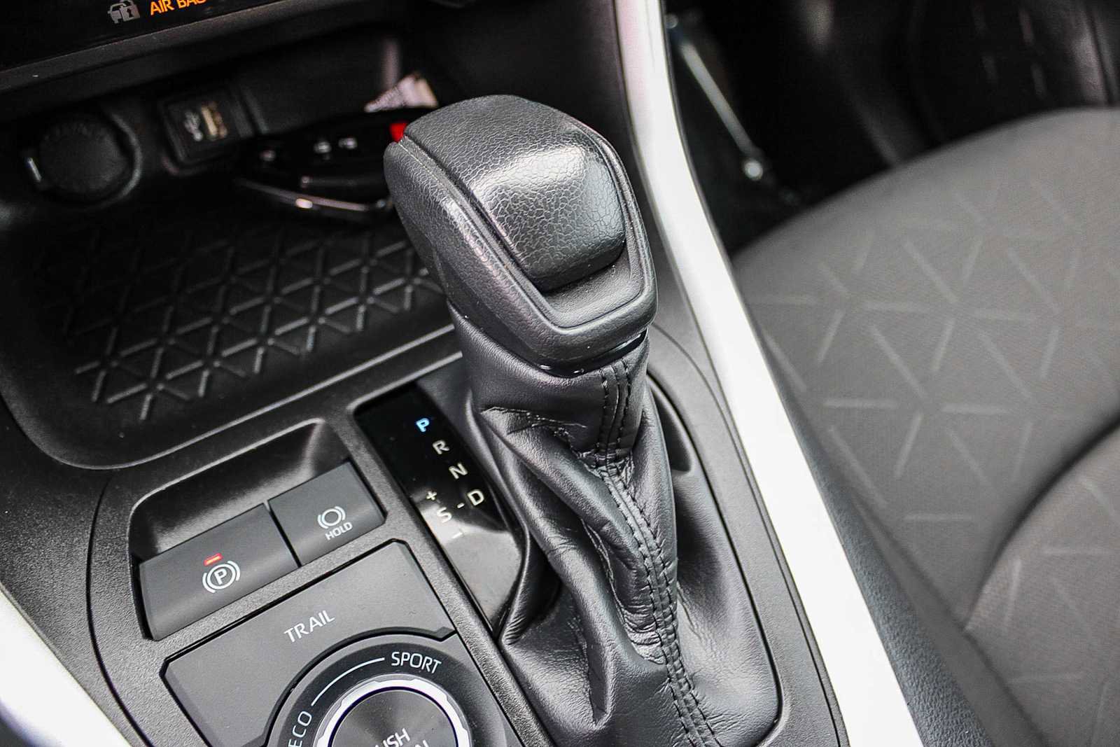 Used 2023 Toyota RAV4 XLE image 19