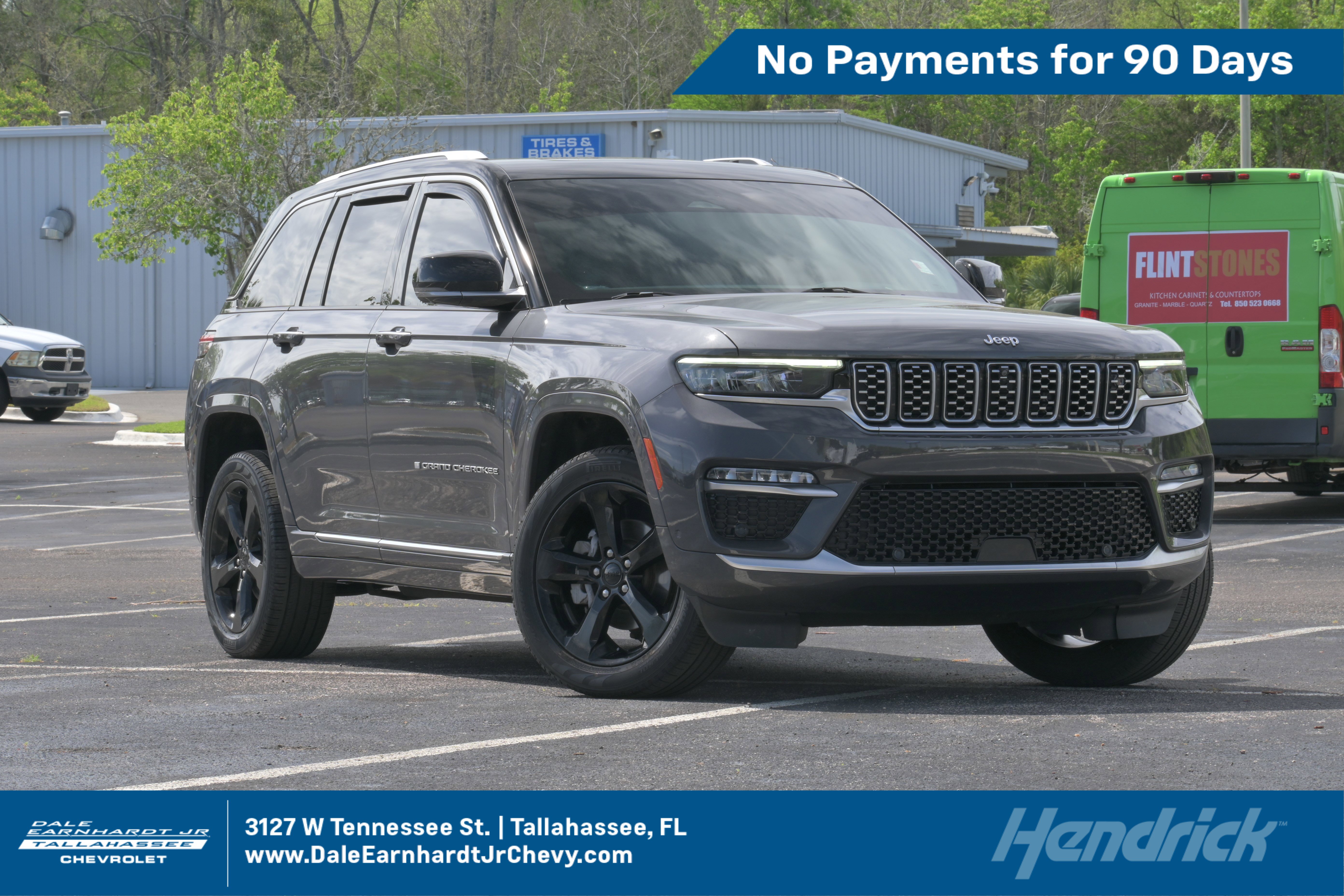 Used 2023 Jeep Grand Cherokee Summit w/ Adv Protech Group IV RWD image 1