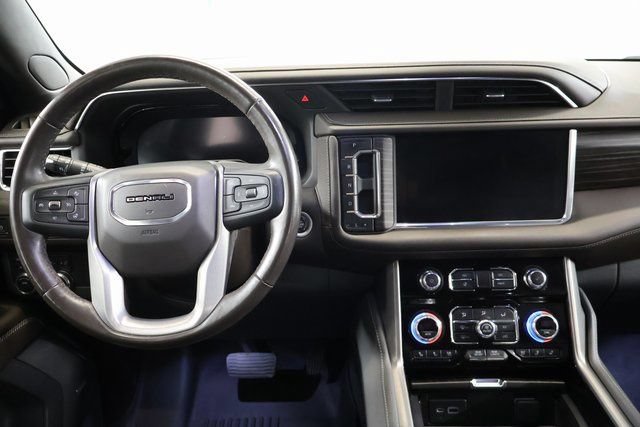 Used 2022 GMC Yukon XL Denali AWD/4WD image 28