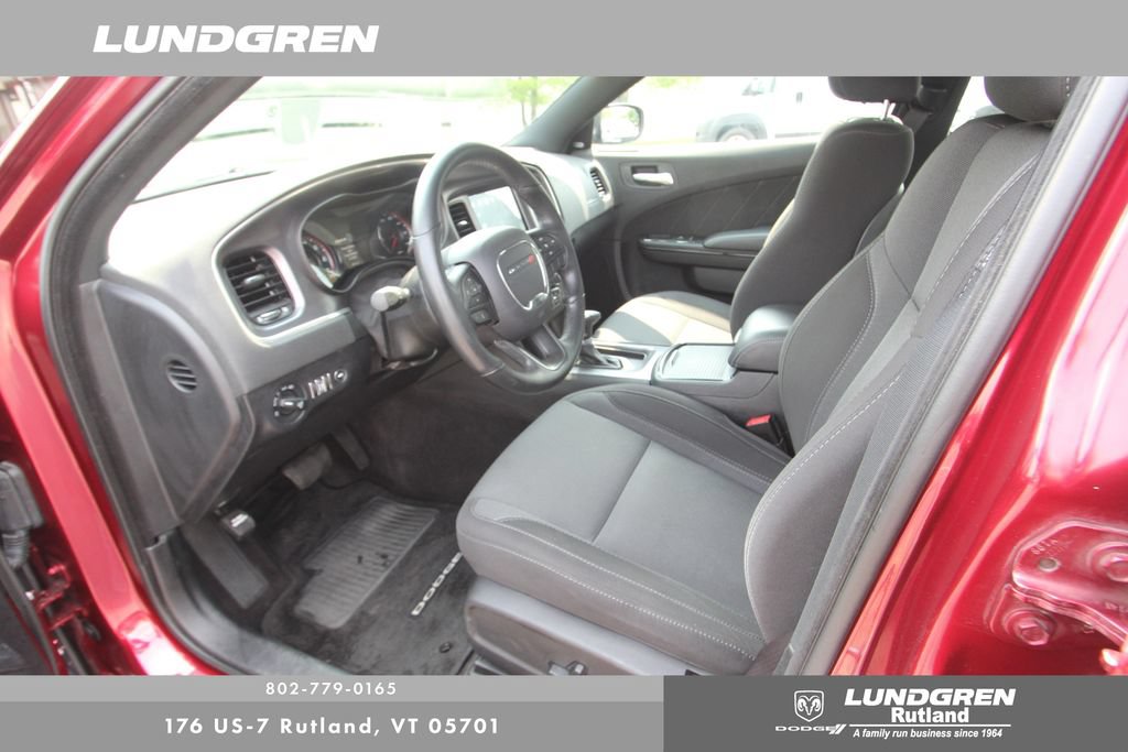 Used 2017 Dodge Charger SXT w/ Driver Confidence Group AWD/4WD image 25