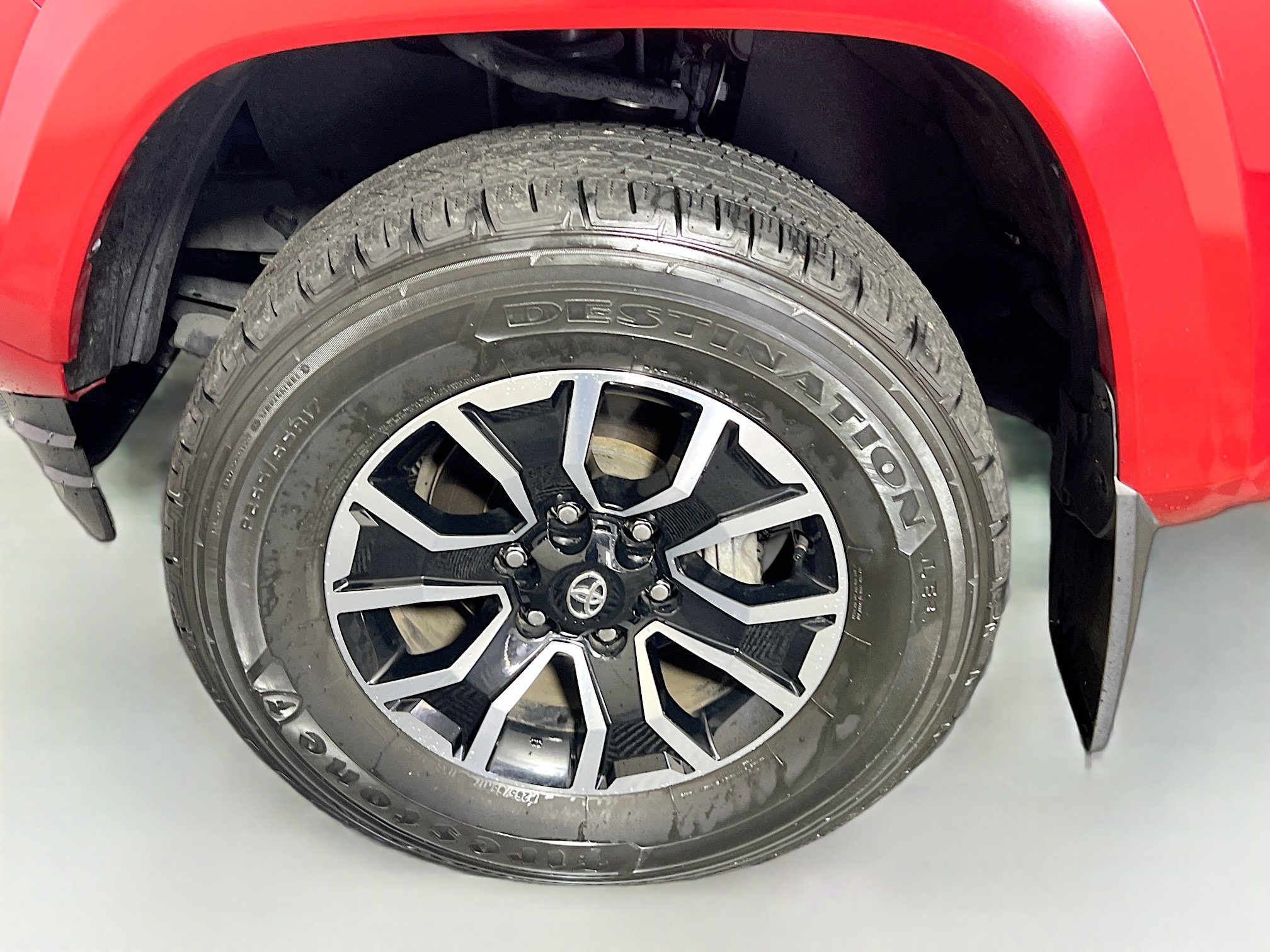 Used 2022 Toyota Tacoma TRD Sport w/ Technology Package image 13