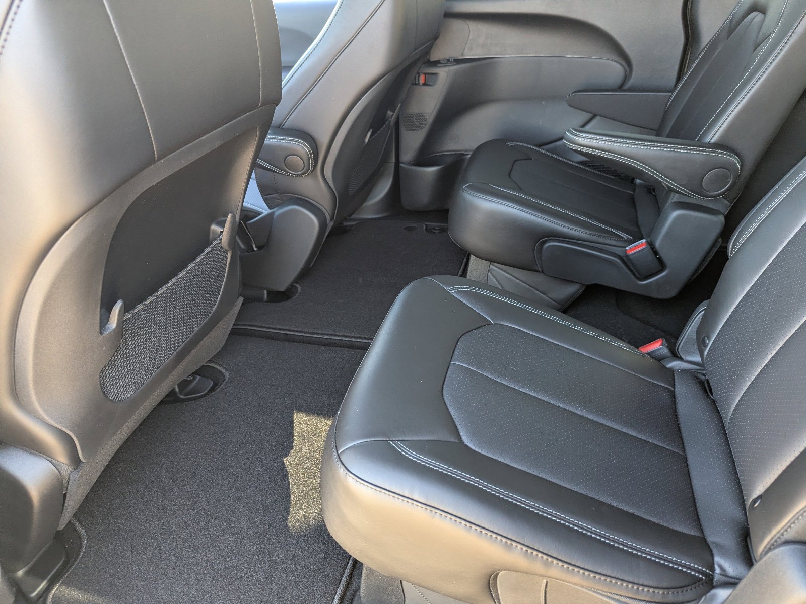 New 2026 Chrysler Voyager LX image 11