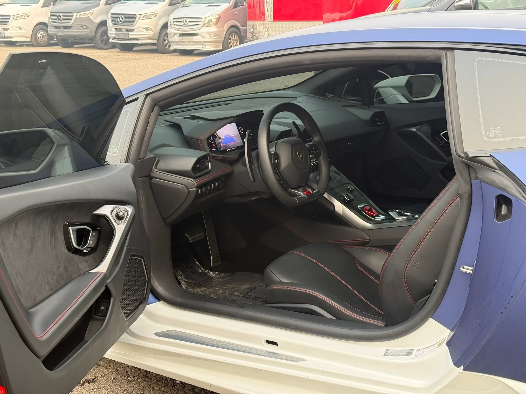 Used 2019 Lamborghini Huracan LP 580-2 RWD image 29