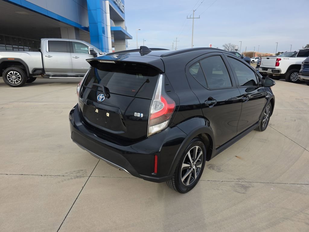 Used 2018 Toyota Prius C One image 19
