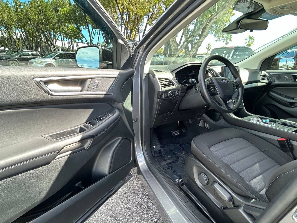 Used 2024 Ford Edge SE w/ Black Appearance Package AWD/4WD image 15