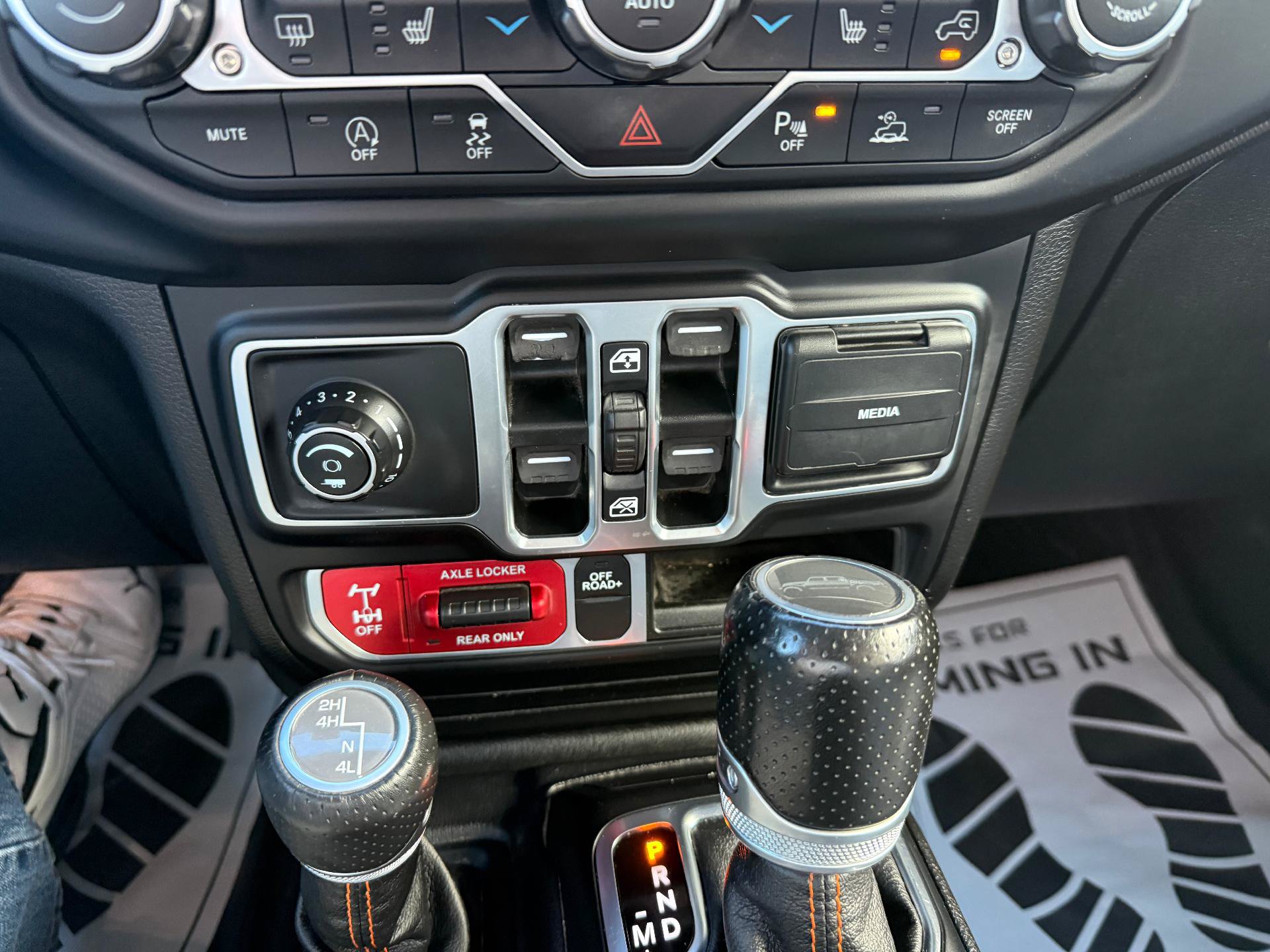 Used 2021 Jeep Gladiator Mojave AWD/4WD image 21