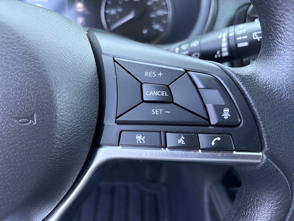 Certified 2024 Nissan Kicks SV FWD image 32