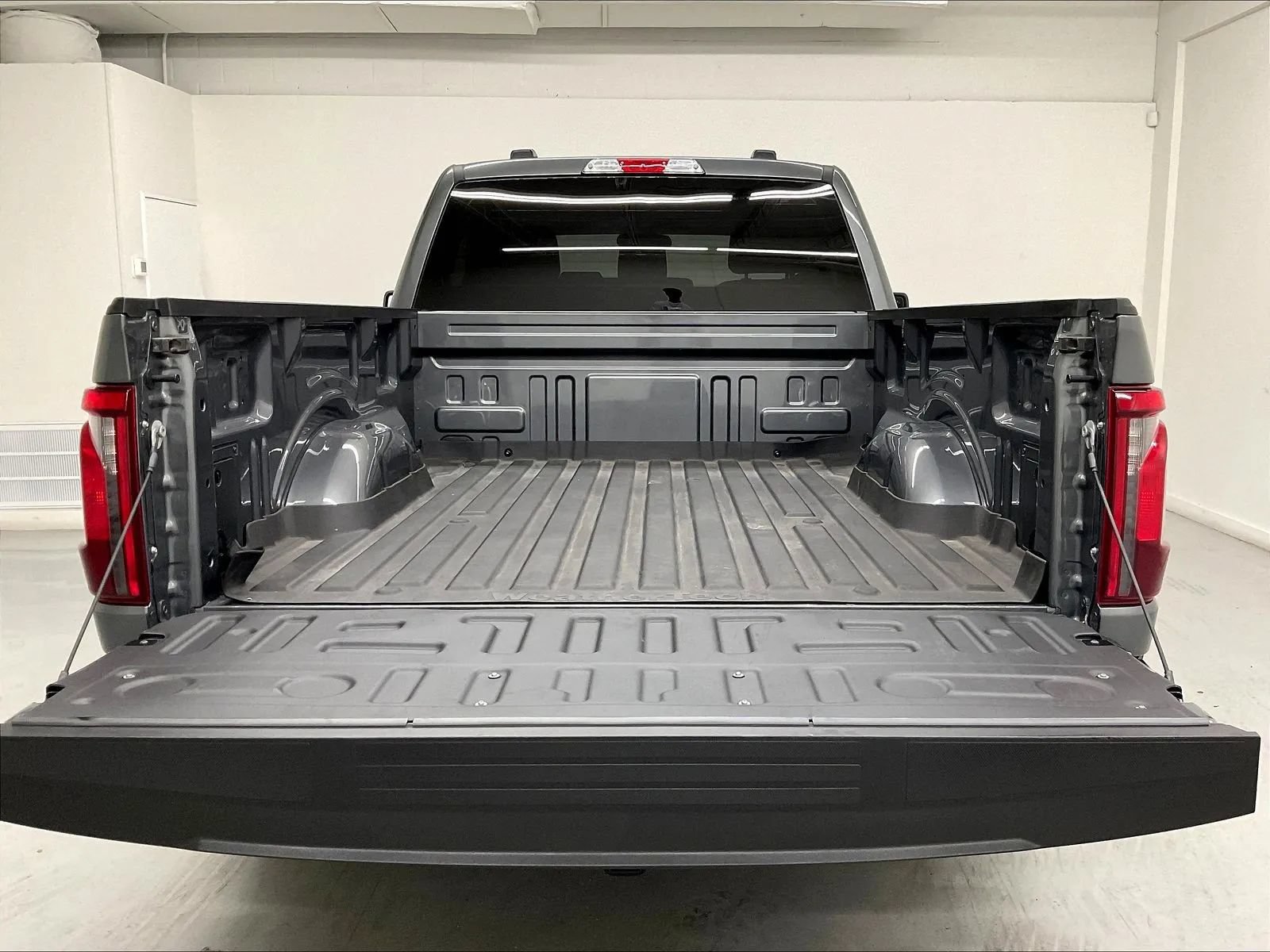 Used 2025 Ford F150 XL w/ Equipment Group 103A High AWD/4WD image 24