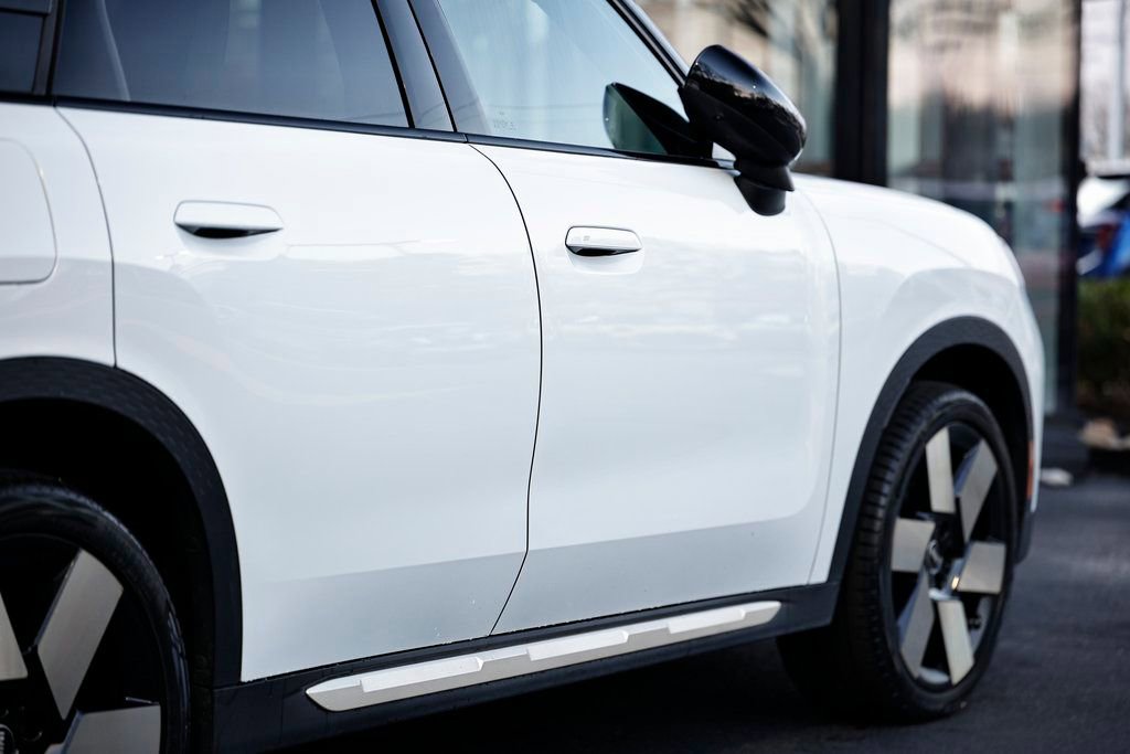 Used 2025 MINI Cooper Countryman S w/ Comfort Package Max image 8