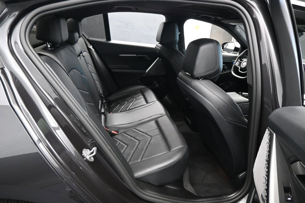 Used 2024 BMW 530i RWD image 46