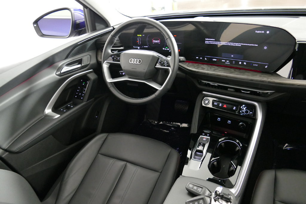 Certified 2025 Audi Q5 Premium w/ Convenience Package AWD/4WD image 24
