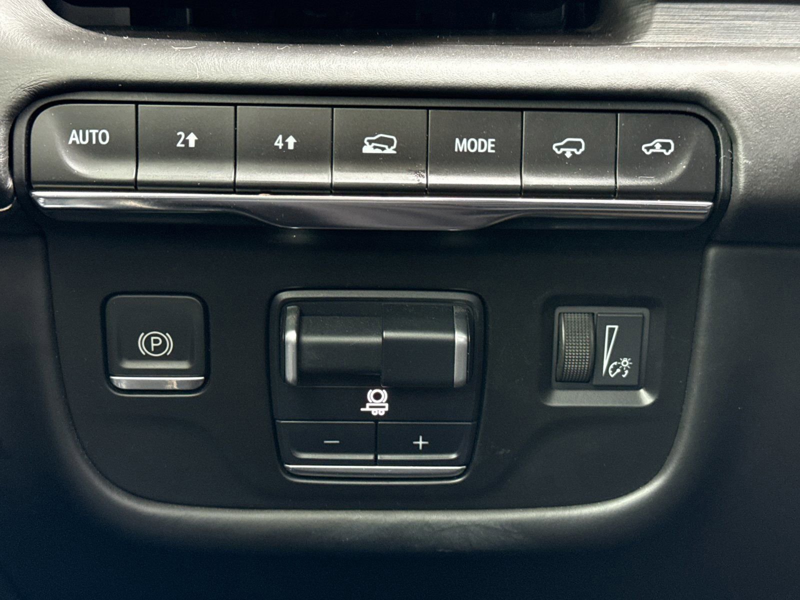 Used 2022 Cadillac Escalade ESV Sport Platinum image 32