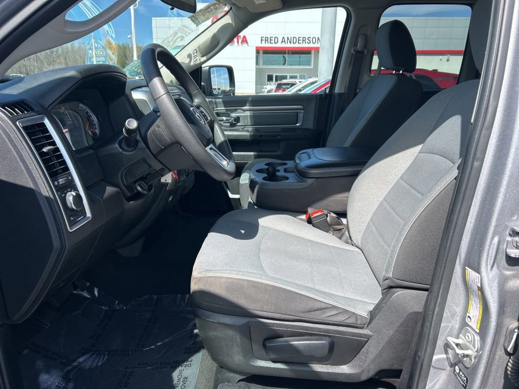 Used 2024 RAM 1500 Classic SLT image 2