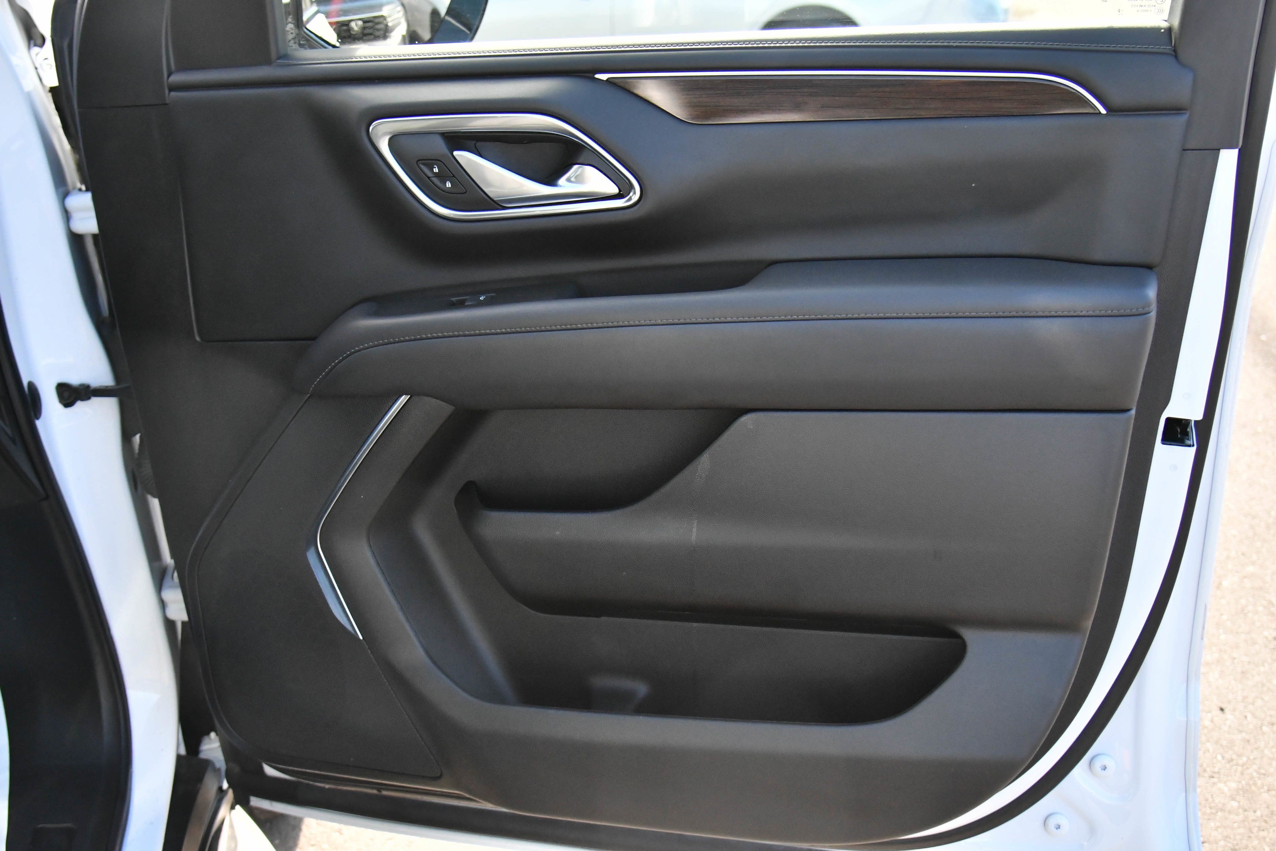 Used 2023 GMC Yukon XL SLE RWD image 50