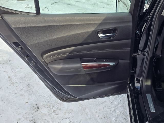 Used 2017 Acura TLX image 13