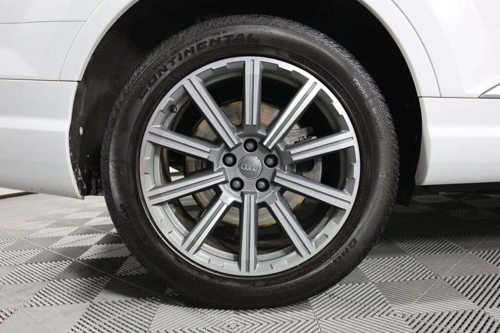Used 2018 Audi Q7 3.0T Prestige w/ Prestige Package image 7