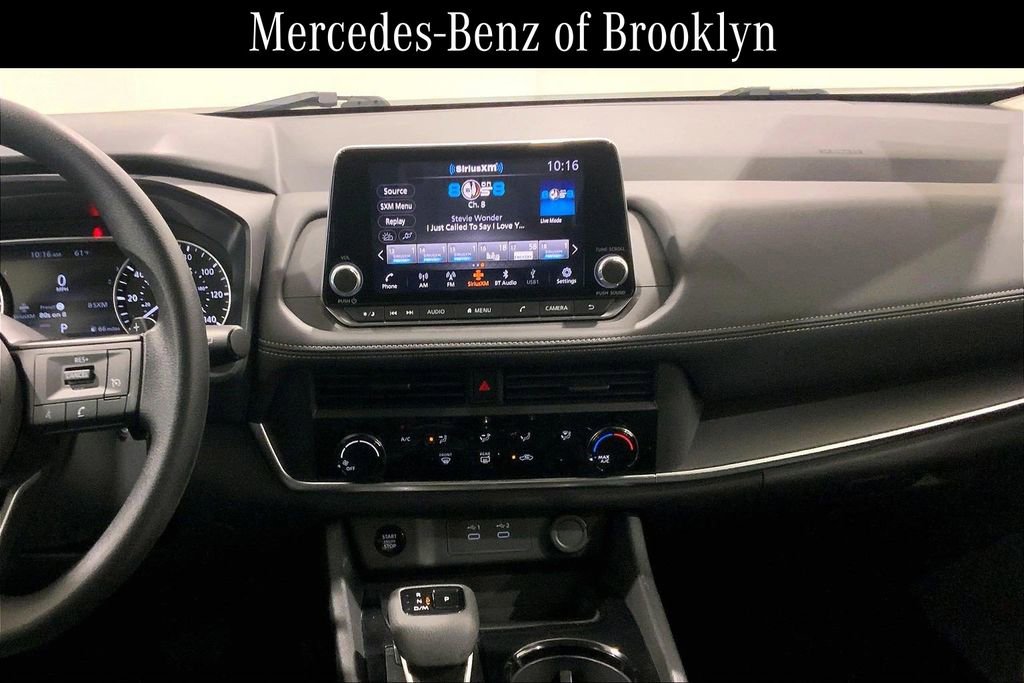 Used 2024 Nissan Rogue S image 6