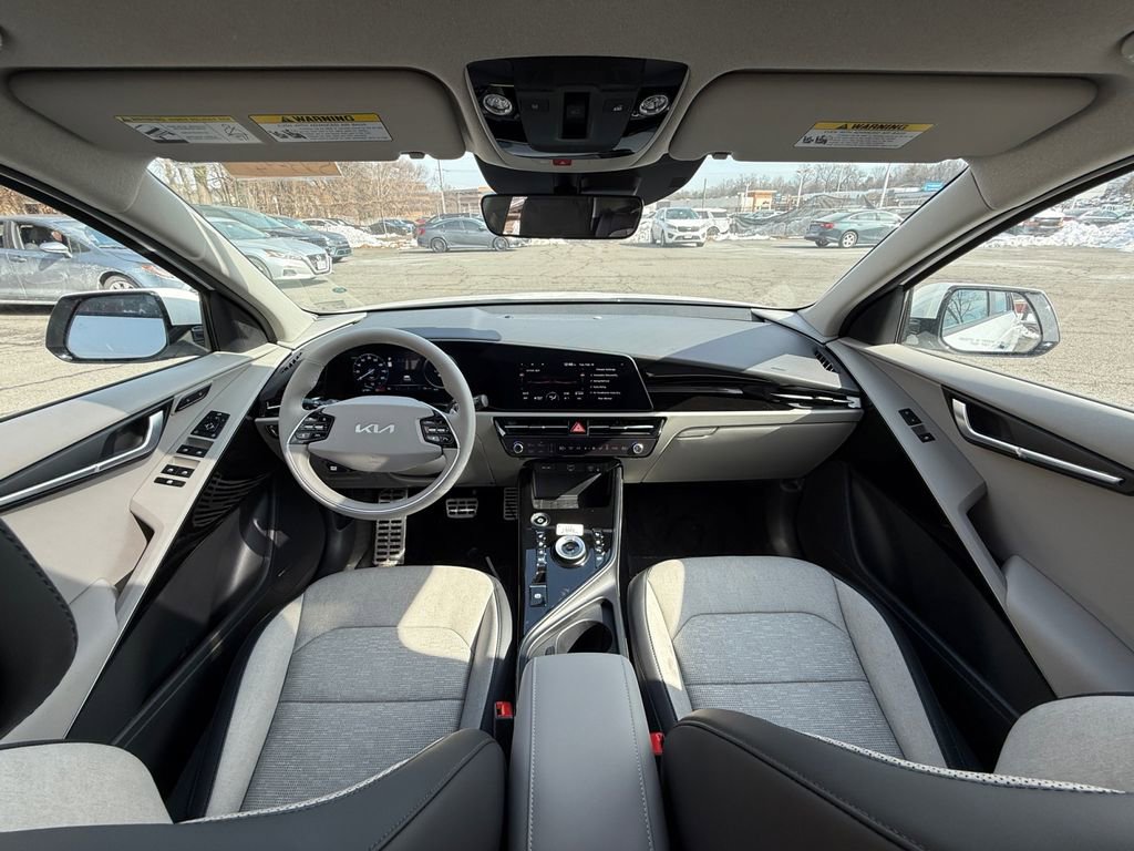 New 2025 Kia Niro Wave w/ Wave Preserve Package image 23