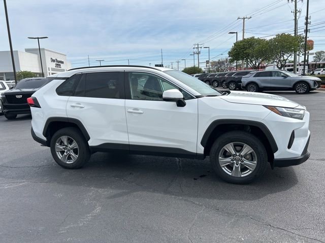 Used 2024 Toyota RAV4 XLE FWD image 5