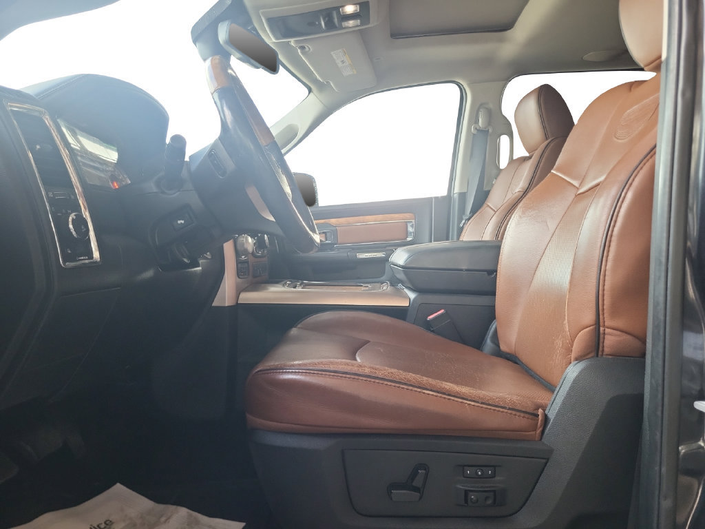 Used 2017 RAM 1500 Laramie Longhorn w/ Convenience Group AWD/4WD image 11