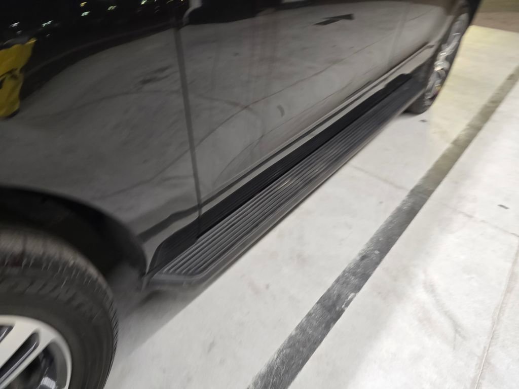 Used 2024 Ford Expedition Limited image 11