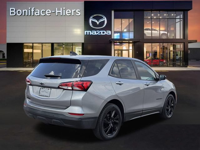 Used 2023 Chevrolet Equinox LS w/ LS Convenience Package FWD image 4
