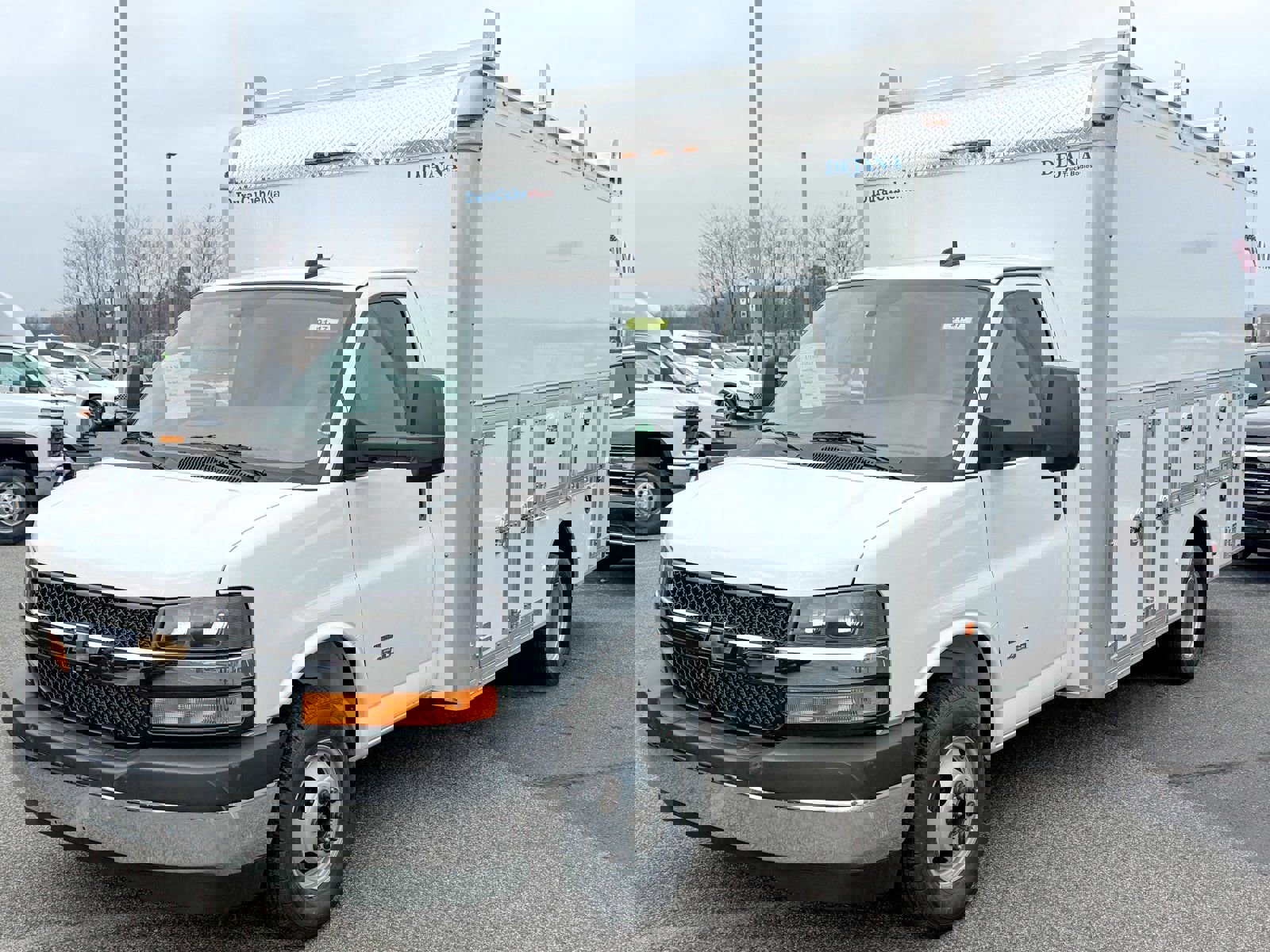 New 2025 Chevrolet Express 4500 w/ Power Convenience Package image 5