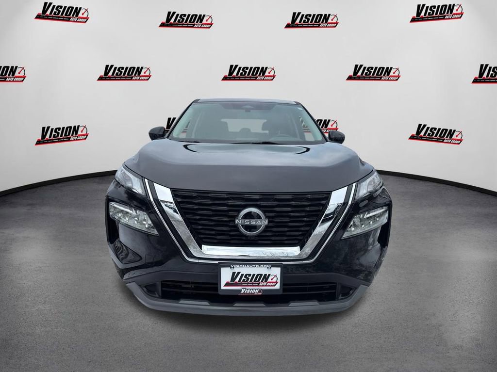 Used 2023 Nissan Rogue SV video 2