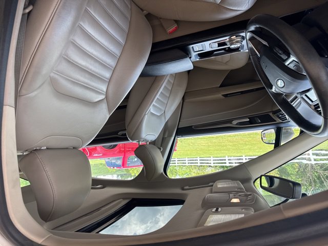 Used 2017 Ford Fusion SE w/ Fusion SE Technology Package FWD image 14