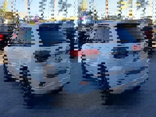 Used 2019 Jeep Grand Cherokee Altitude image 5