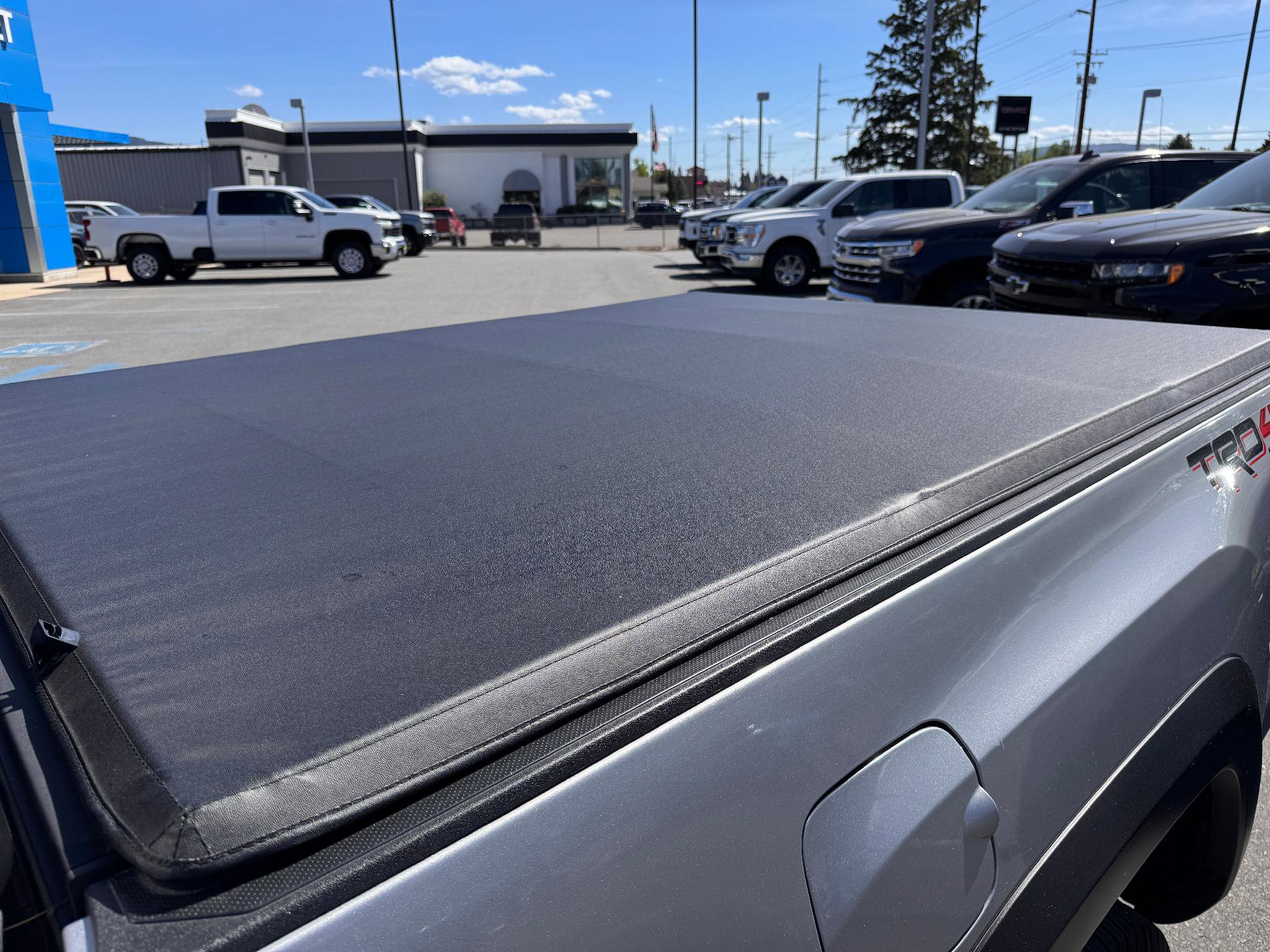 Used 2020 Toyota Tacoma TRD Off-Road AWD/4WD image 36