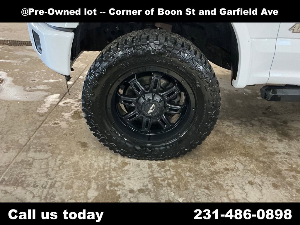 Used 2017 Ford F150 XLT w/ Equipment Group 302A Luxury AWD/4WD image 11