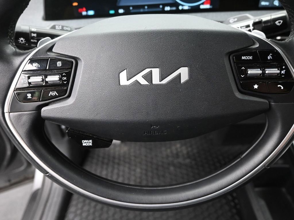 Used 2023 Kia EV6 Wind image 17