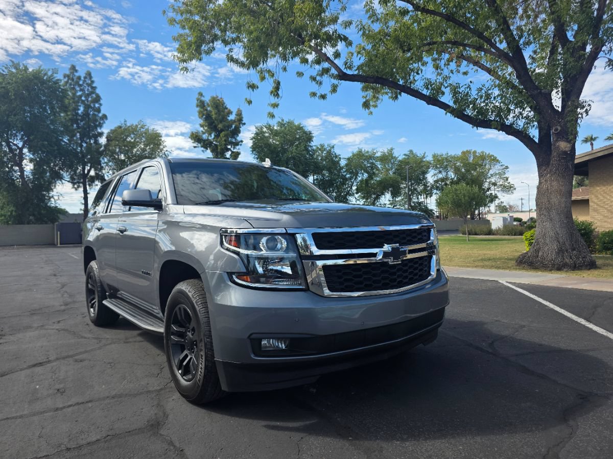 Used 2020 Chevrolet Tahoe LT w/ Luxury Package RWD image 3