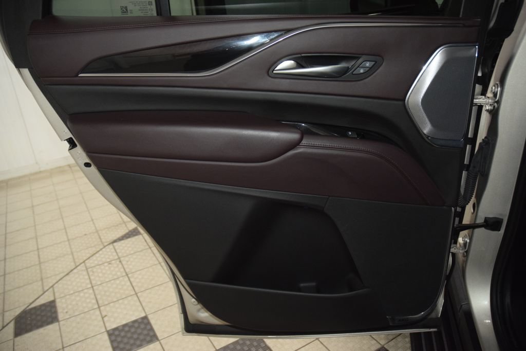Used 2023 Cadillac Escalade Premium Luxury Platinum AWD/4WD image 49