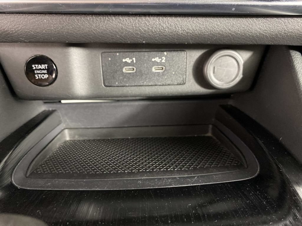 Used 2024 Nissan Rogue S AWD/4WD image 21