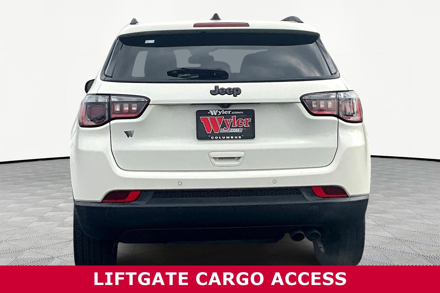 Used 2021 Jeep Compass Latitude w/ Sun and Sound Group image 5