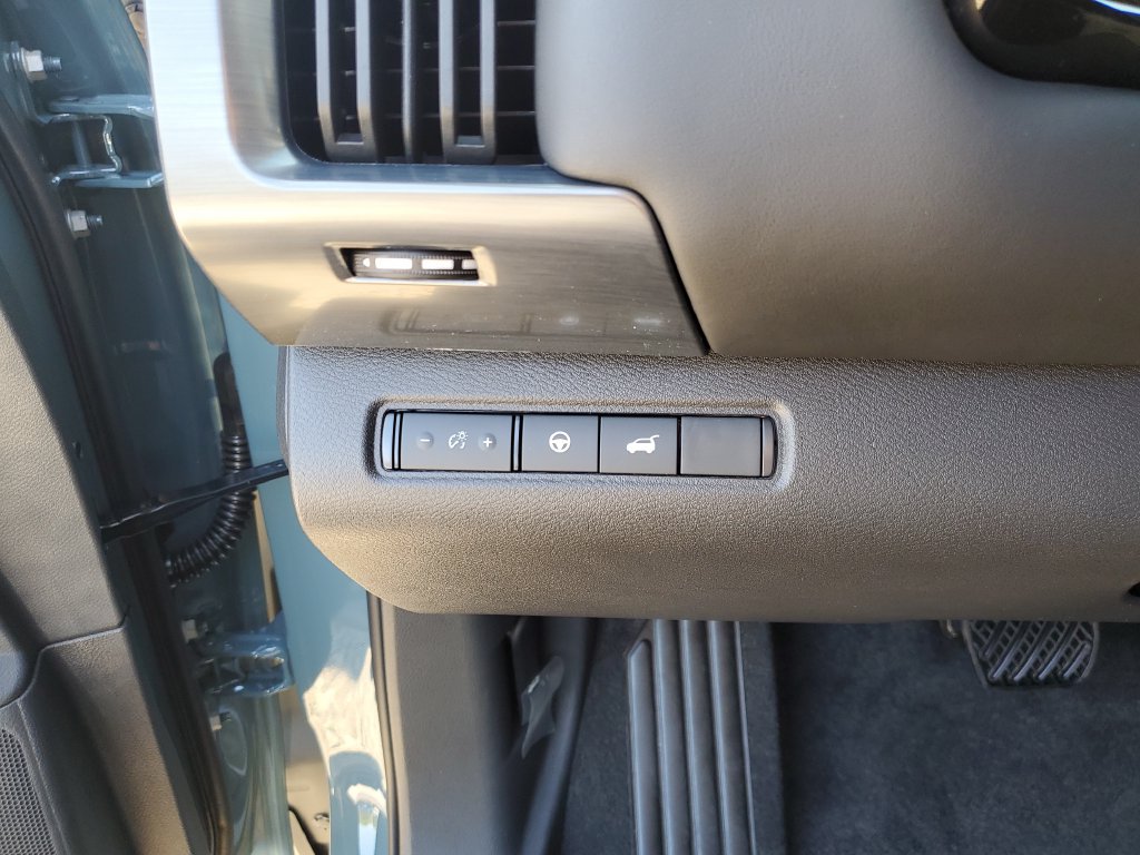 New 2026 Nissan Pathfinder SL FWD image 23