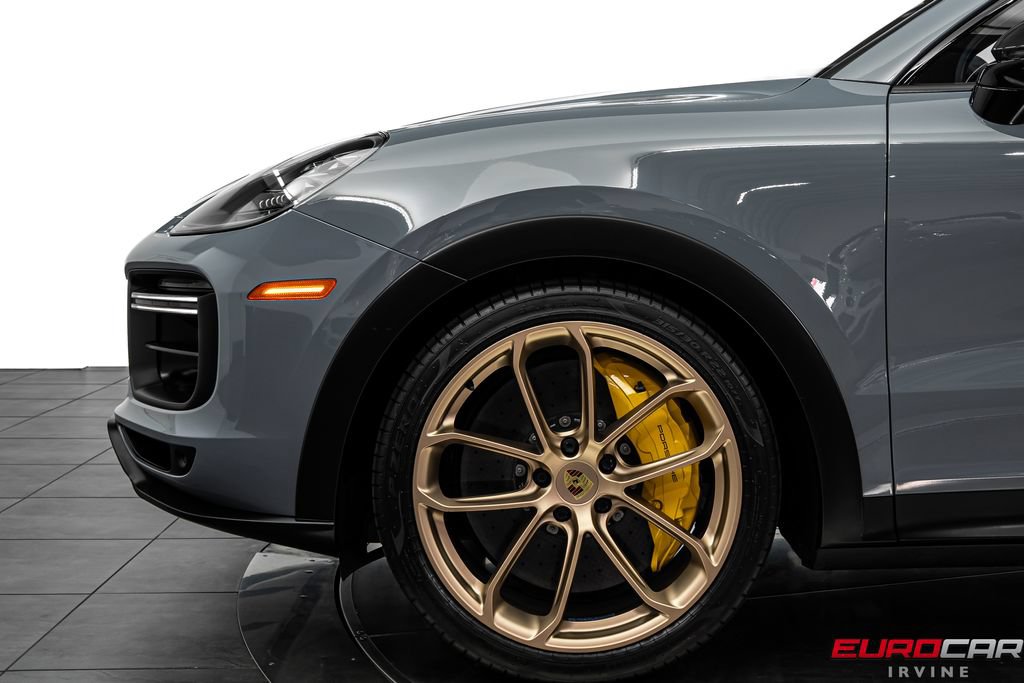 Used 2022 Porsche Cayenne Turbo GT AWD/4WD image 14