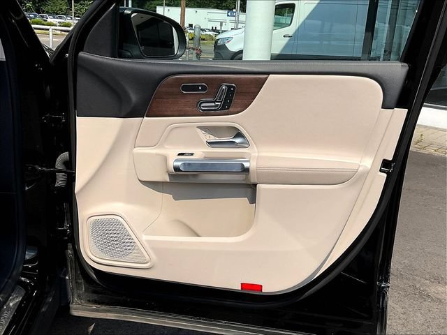 Certified 2023 Mercedes-Benz GLB 250 4MATIC image 30