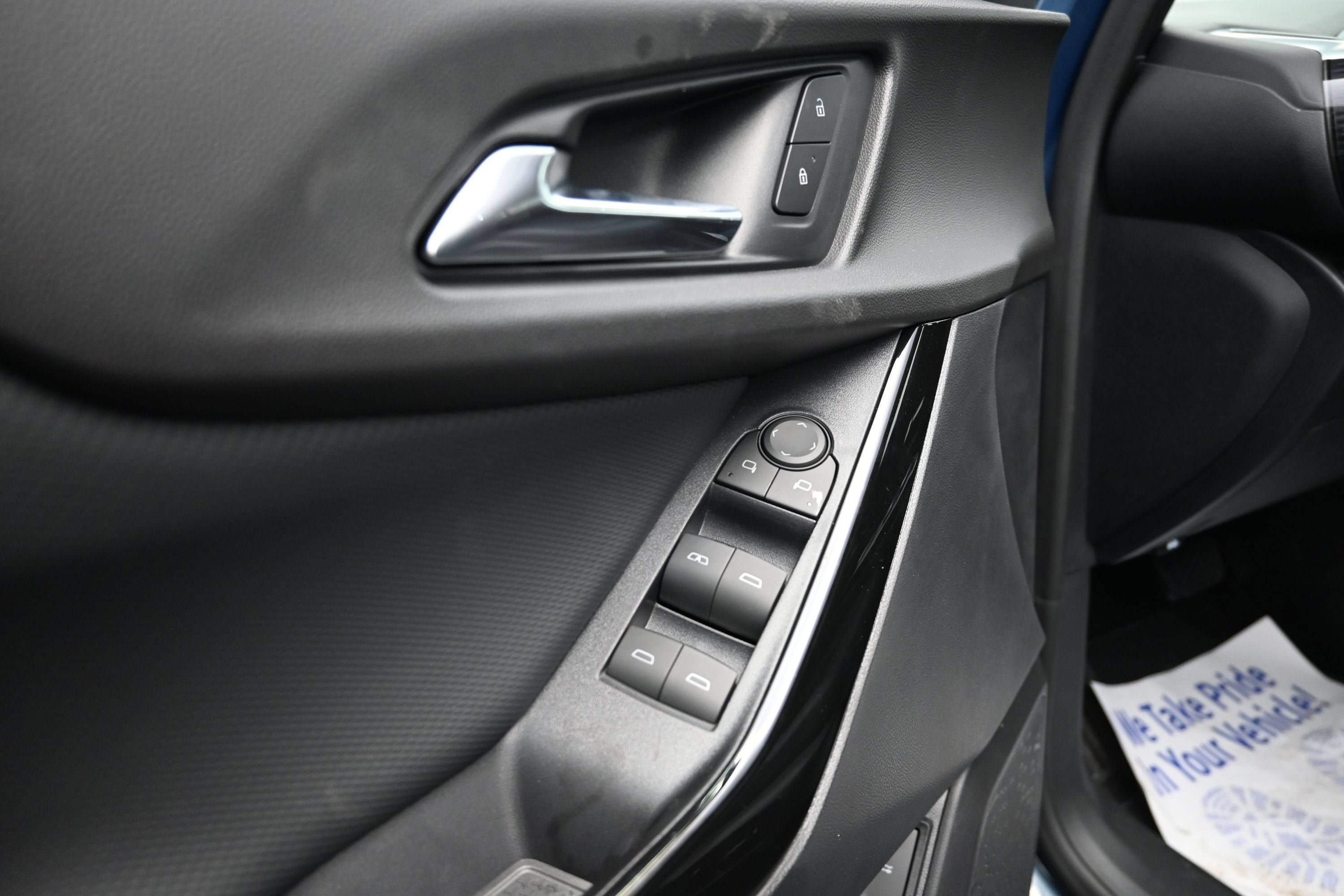 New 2027 Chevrolet Equinox LT w/ Convenience Package II FWD image 27