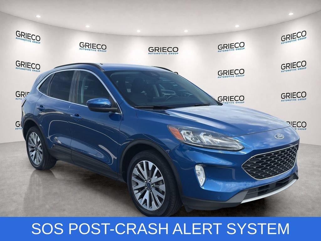 Used 2022 Ford Escape Titanium AWD/4WD image 1