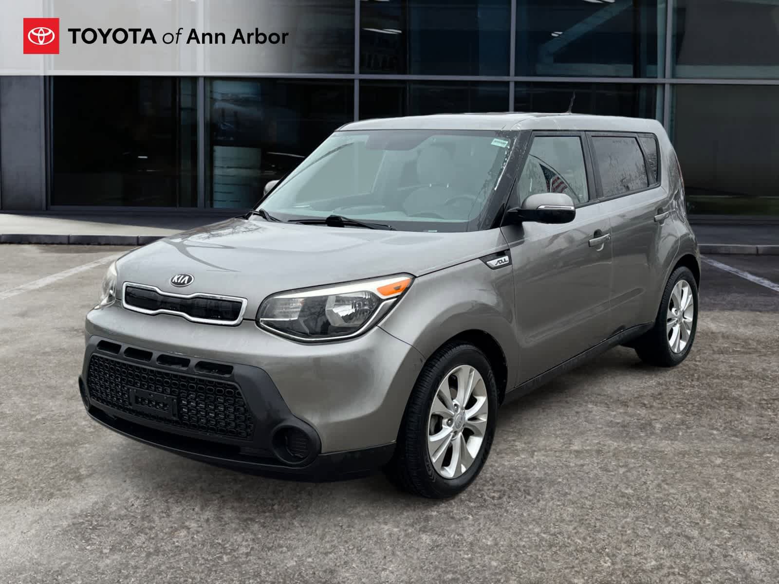 Used 2014 Kia Soul + FWD image 7