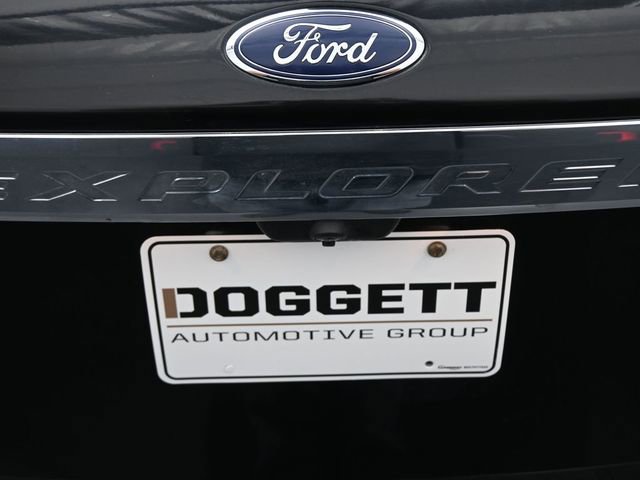 Used 2020 Ford Explorer Limited image 16
