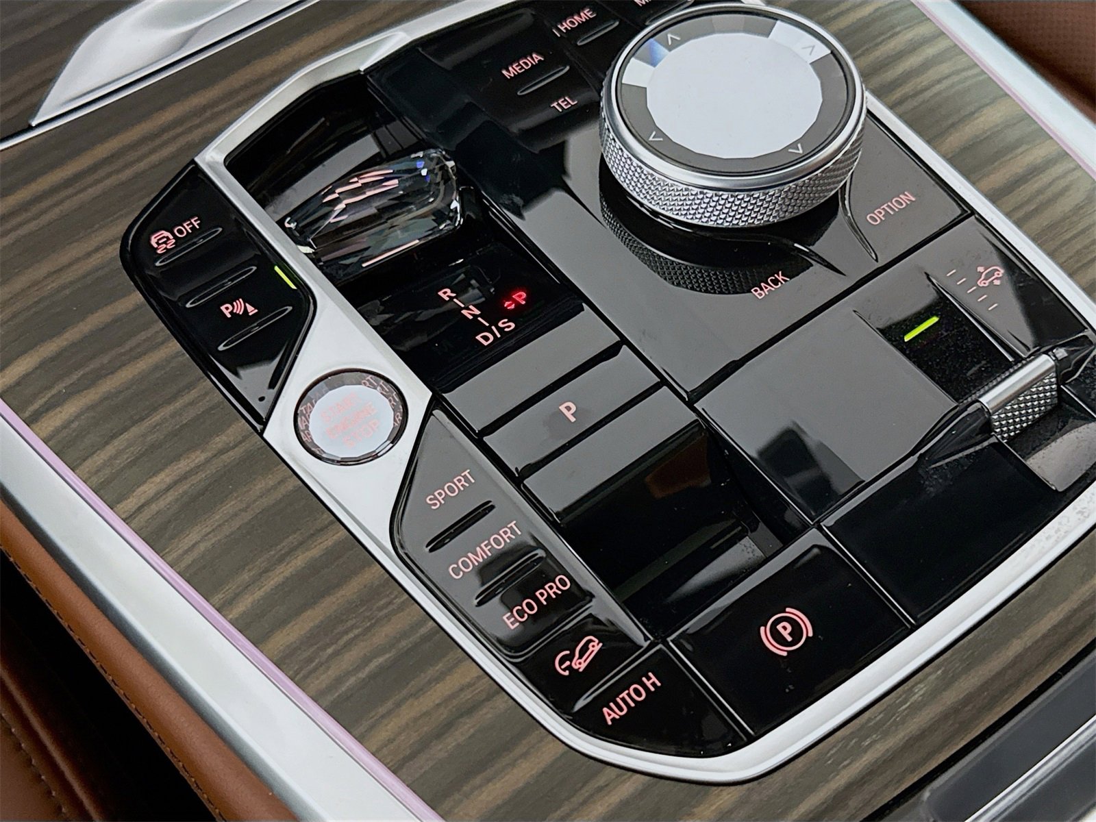 Used 2025 BMW X7 M60i image 17