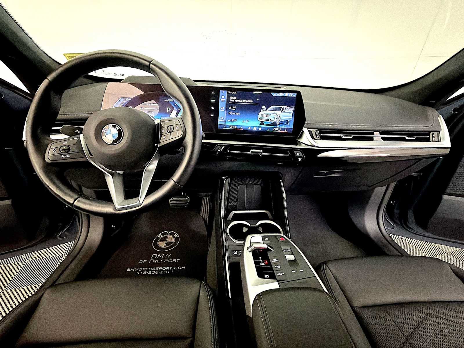 Used 2024 BMW X1 xDrive28i w/ Premium Package AWD/4WD image 12